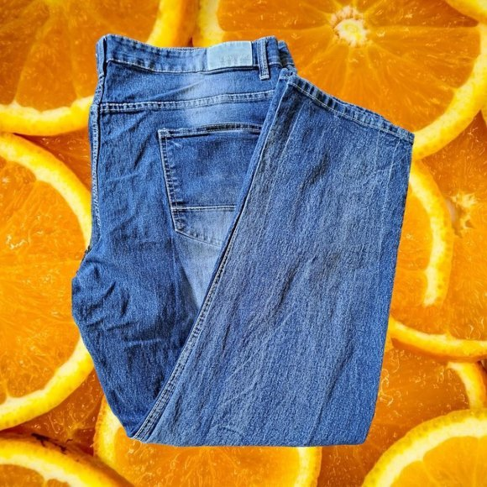 SouthPole Jeans‎ with Paint, Rip and Fading Effects Size